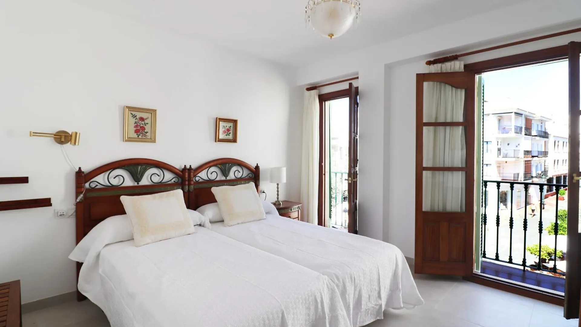 Casa Miramar En El Centro De Nerja Villa 0*,  Spain