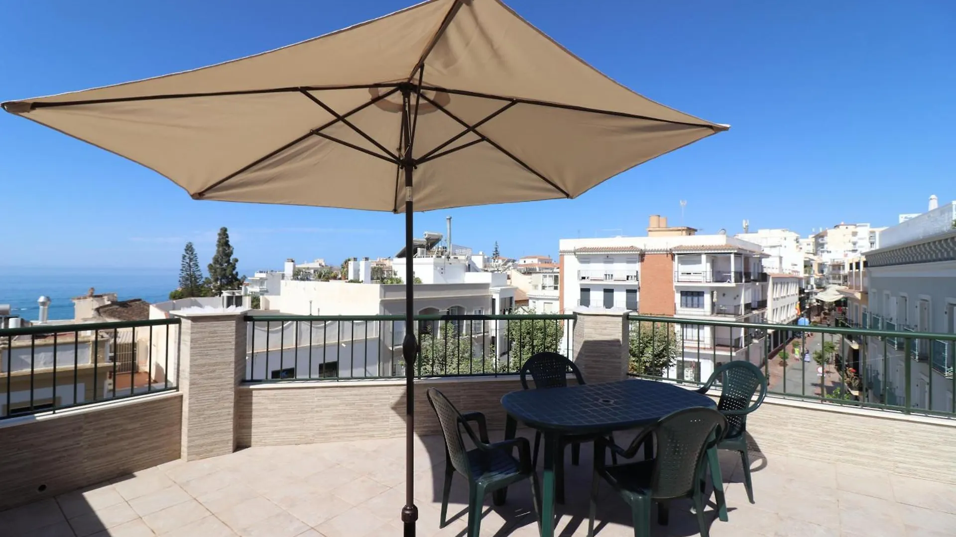 Casa Miramar En El Centro De Nerja Villa
